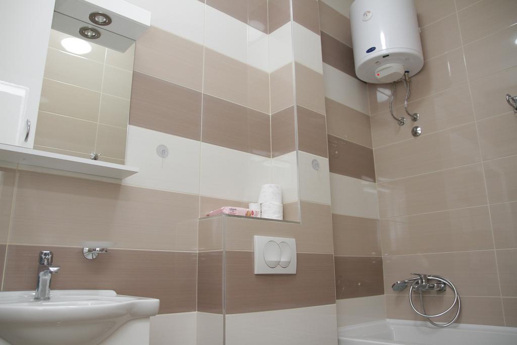 Apartments Ferhadija บันยาลูกา ภายนอก รูปภาพ