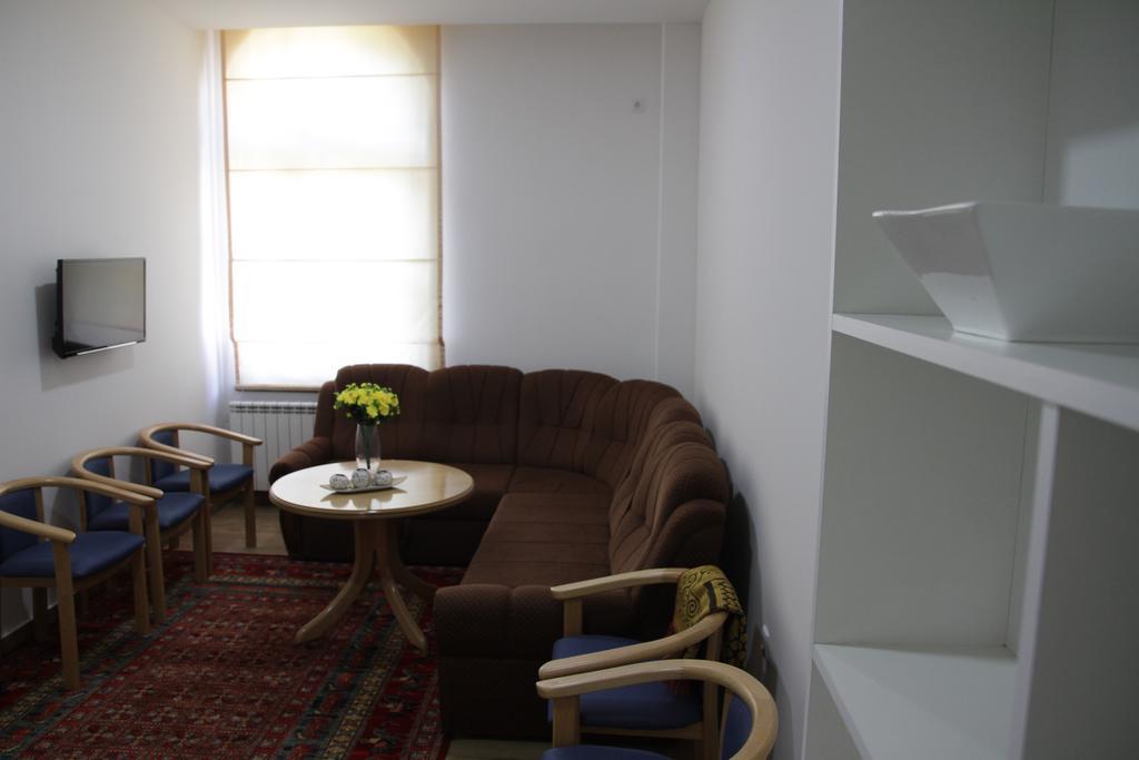 Apartments Ferhadija บันยาลูกา ภายนอก รูปภาพ