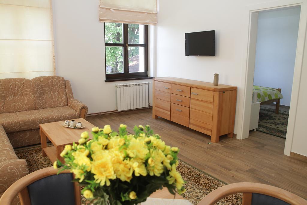 Apartments Ferhadija บันยาลูกา ภายนอก รูปภาพ
